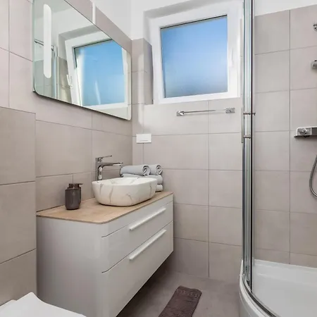 Brand New Apartments Villa Tereza Icici, 100M From The Beach Exterior photo