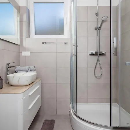 Brand New Apartments Villa Tereza Icici, 100M From The Beach Exterior photo